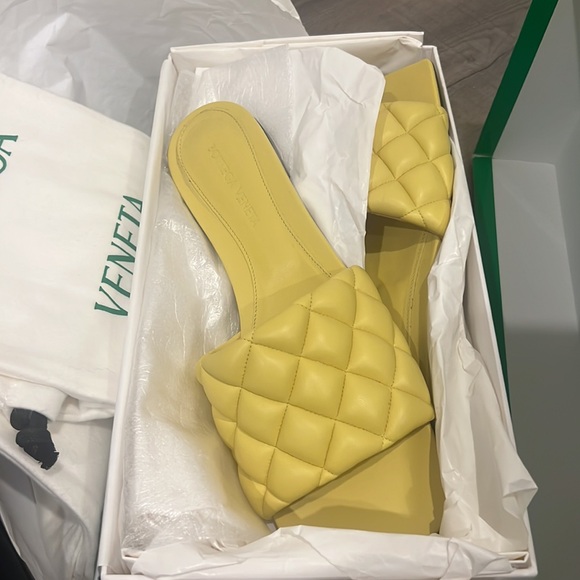 Rubber sole leather sandal - Picture 3 of 8